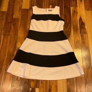 Tommy Hilfiger preppy dress